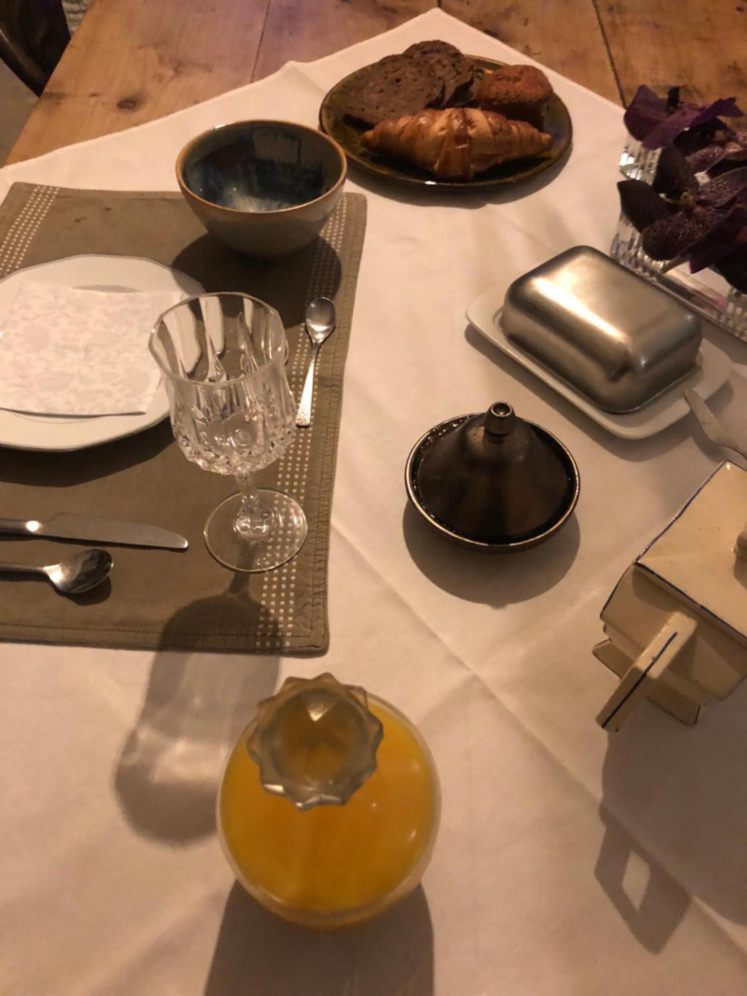 Bed and Breakfast La Thibautiere Blaison Exterior foto